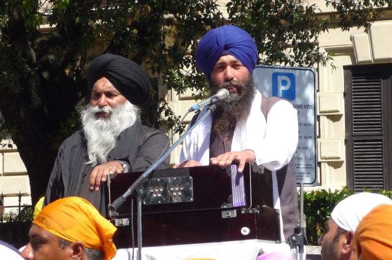 Cerimonia dei Indiani Sikh a Terracina